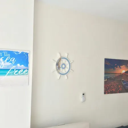 Eva's Apartamento Golem (Tirana)