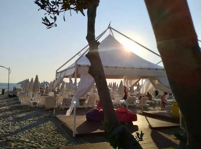 Eva's Golem (Tirana)